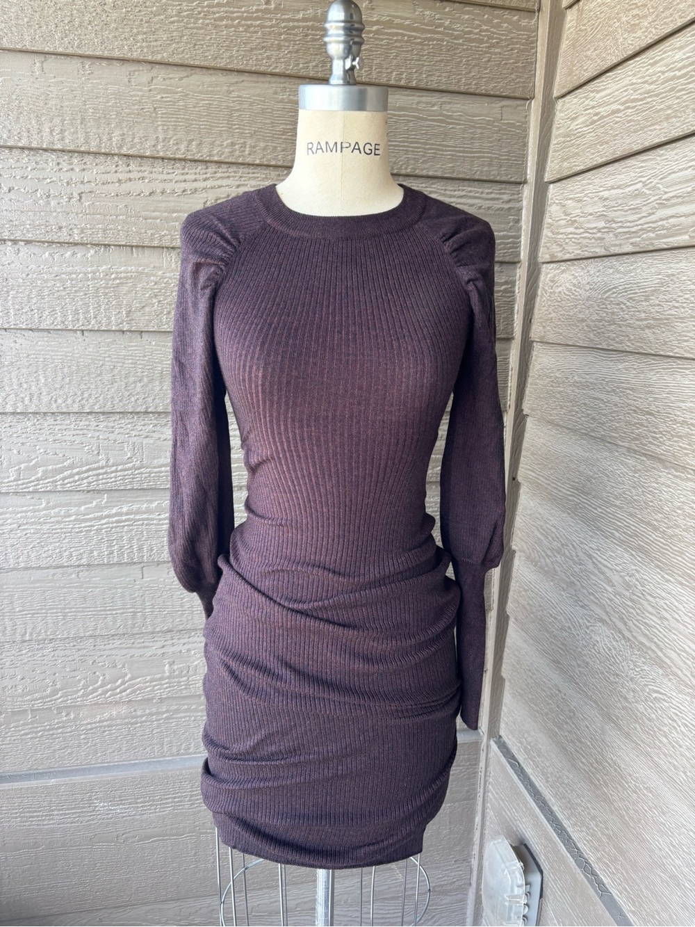 vestique Long-Sleeve Ribbed Bodycon Dress in Plum - Picture 4 of 4